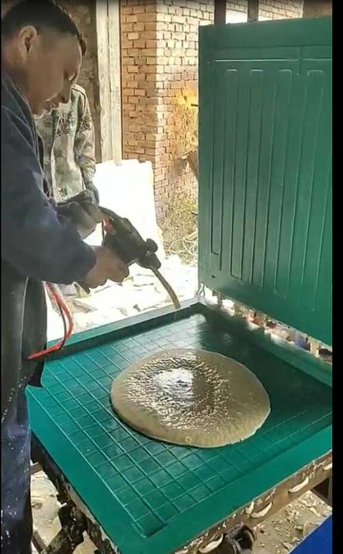 养殖场电热板(图1) 双组份聚氨酯原料养殖场电热板价格案例