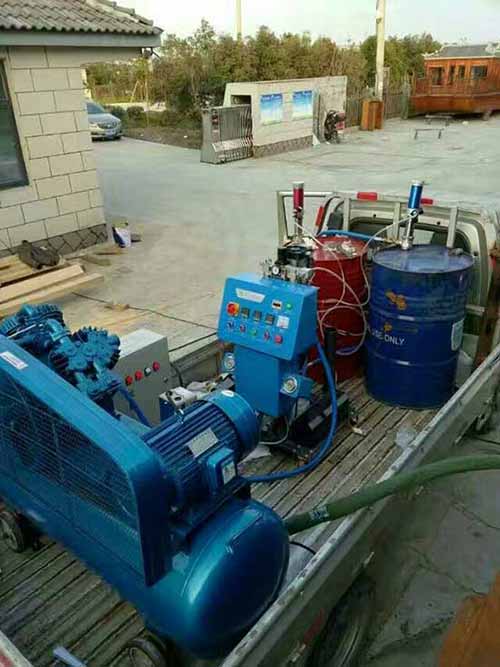 养殖场聚氨酯保温 专用聚氨酯喷涂机(图1) 养殖场保温Q2600专用聚氨酯喷涂机