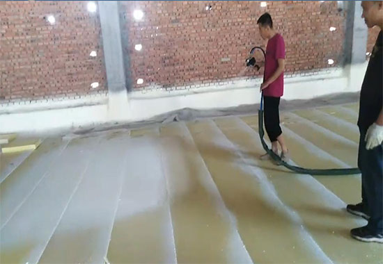 聚氨酯硬泡喷涂一平方成本是多少钱(图1) 冷库聚氨酯硬泡喷涂一平方成本是多少钱