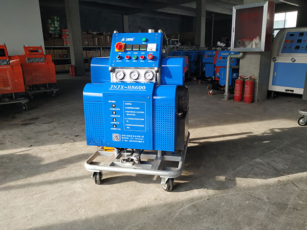 小型聚脲喷涂机(图1) 小型聚脲喷涂机JNJX-H5600
